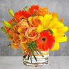 Send a sunny siesta someone&#039;s way with this chic summer bouquet! Warm