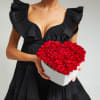 Heart shape box with red roses.
8&#039; (21 cm) Small
10&#039; (25 cm) Medium
12&#039;