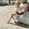 Box of 125 roses with white heart 