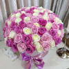 Our elegant rose bouquet in a box combines sophistication and simplicity. Delicate