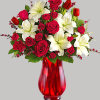 Perfectly romantic! Steal their heart any day with this majestic mix of