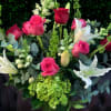 Clairvoyant is composed of a mixed dozen of hot pink and red