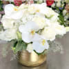 An elegant and timeless bouquet that celebrates your loved one! 