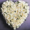 Este arreglo floral es un verdadero s&iacute;mbolo de amor y pureza. rosas