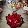 buchon de rosas rojas y globos burbuja