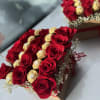 Beautiful box with roses, in combination with delicious chocolates, that will give