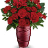 Express your feelings boldly with this striking Valentine&#039;s Day bouquet of stunning