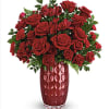 Red hot! Red hot! Arranged with a ravishing all-red bouquet, this glass