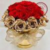 Special romantic preserved roses in red and gold.
Preserved roses are 100% real.