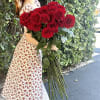 Standard size- 15 stems
One meter long stem roses