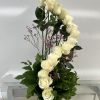 12 roses designed in an elegant and sympathetic way to show people