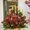 24 Roses = Standard
36 Roses = Deluxe
Change of Color can be requested