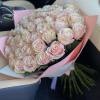 Standart - 25 stems 
Deluxe - 50 stems 
Premium - 75 stems