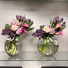 In this design are put together bunch od purple tulips ,calla lilies