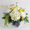 This pretty arrangement classically elegant in a way that will never go