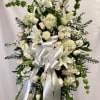  This is a sophisticated mix of white and pale pink flowers.