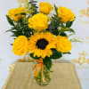 Spread joy and warmth with our beautiful yellow roses, symbolizing friendship, new