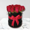 Classic box with roses
● roses
● round box