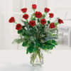 A dozen red roses are always perfect, always savory 