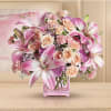 Impossibly pretty. This decidedly feminine arrangement is absolutely delightful.
Perfectly peachy peach spray