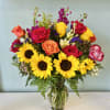 This beautiful, pet-friendly (cats &amp; dogs) includes Roses, Sunflowers, Static, Stock, &amp;