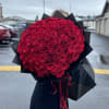 bouquet of 100 red roses for a marriage proposal