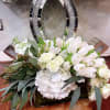 Mixed Beautiful and fresh white flowers. Center peace in vase and foam.
Please