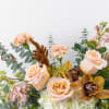 Cafe Au Lait design is made of all white and peach flowers.