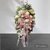 Hydrangea, peony, Anthurium, Calla Lily, Lisianthus, Cymbidium, Roses
Dendrobium
