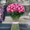 This bouquet doesn&rsquo;t require a vase 