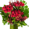 Introducing our modern floral arrangement that showcases the perfect union of classic