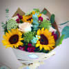This bouquet looks like it was picked fresh from the garden. The