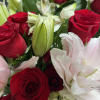 Make a bold statement with this grand display of floral beauty, which