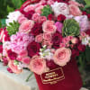 Make someones day by sending them this earthy box. Full of different