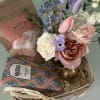 The pretty Blomst LA qift box is full of lovely tea &amp;