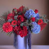 Experience the elegance of our luxurious grand bouquet in a stylish box