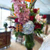 This is a gesture that is both bold and extravagant! A combination
