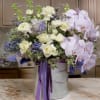 The &quot;Pure Harmony&quot; flower box brings together the timeless beauty of pristine
