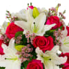 This arrangement will make you feel that any day is a radiant