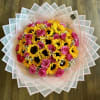 This beautiful bouquet of sunflowers and roses color hot pink is ideal