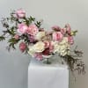 Madeleine, the signature design by Fleurs de Mad features an array of