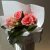 A fresh, charming option at an accessible price.

Includes 6 roses in the