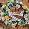 This wreath is a perfect way to send a tribute for a