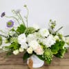 An arrangement with a clear and innocent tone, elegant vibe
