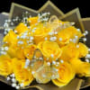 25 Ecuadorian roses wrapped in decorative paper. This impressive flower bouquet is