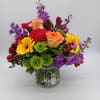 A fresh mix of the brightest seasonal flowers!
Whether to cheer someone up