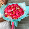 Gorgeous bouquet of coral peonies with mini daisies. 
Standard - 20 peonies