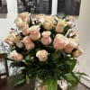 Pink Roses (pink mondial roses) puedes enviar este hermoso arreglo con 25