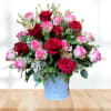 Esta hermosa caja de rosas es un detalle muy bonito para cualquier