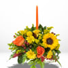 Light up your Thanksgiving table with a gorgeous floral centerpiece that&rsquo;s sure